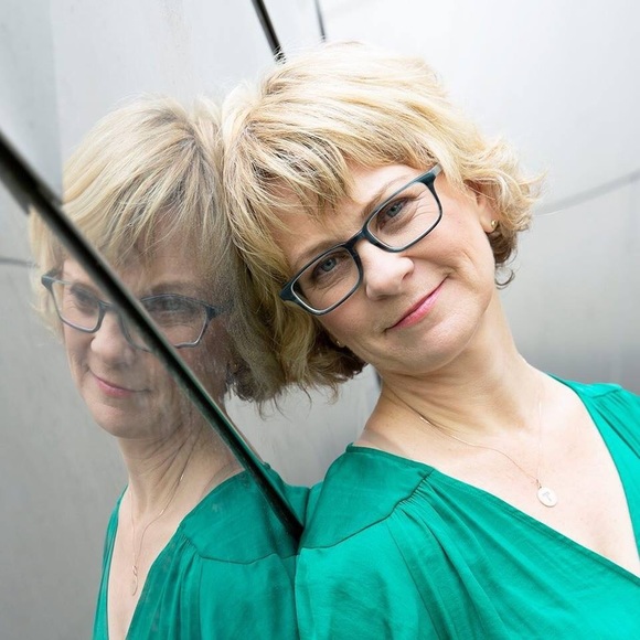 Meet your Posher, Katie - Picture 1 of 1